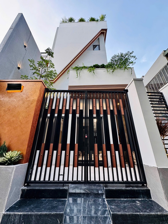 BÁN NHÀ SÂN CỔNG RIÊNG – NGÕ PHỐ VĂN CAO, HẢI PHÒNG 